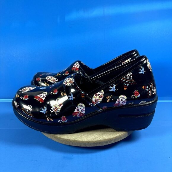 Easy Work by‎ Easy Street Non Slip Black Skeleton Clogs Women's Shoe Size 5.5 - Picture 3 of 10